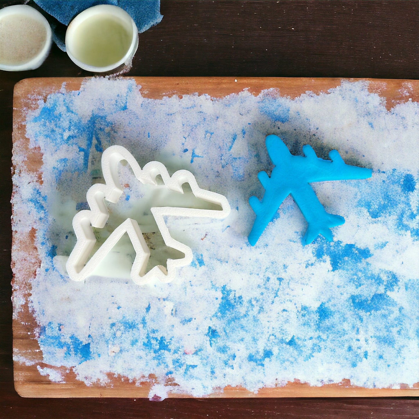 Airplane Shaped Cookie Cutter - Perfect for High-Flying Bakes!